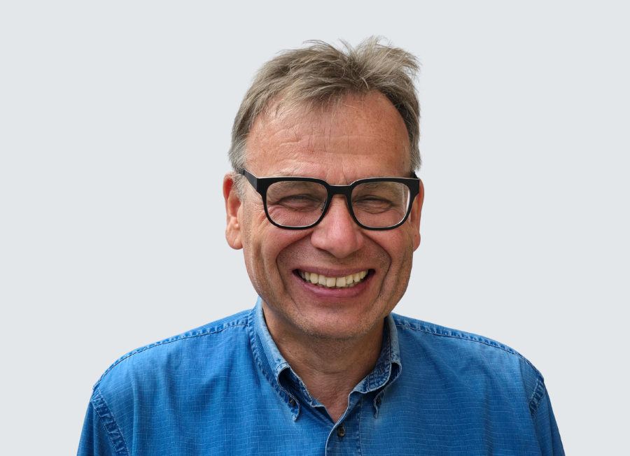 Dr. Hendrik Sebastian